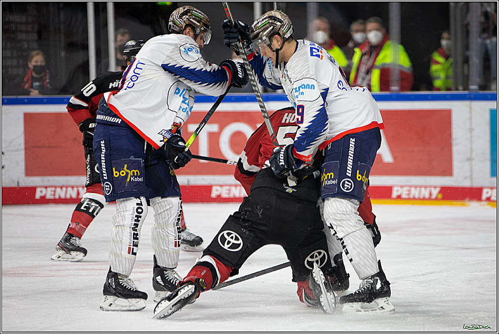 PENNY DEL;  Koelner Haie - Iserlohn Roosters; Koeln, 01.03.2022